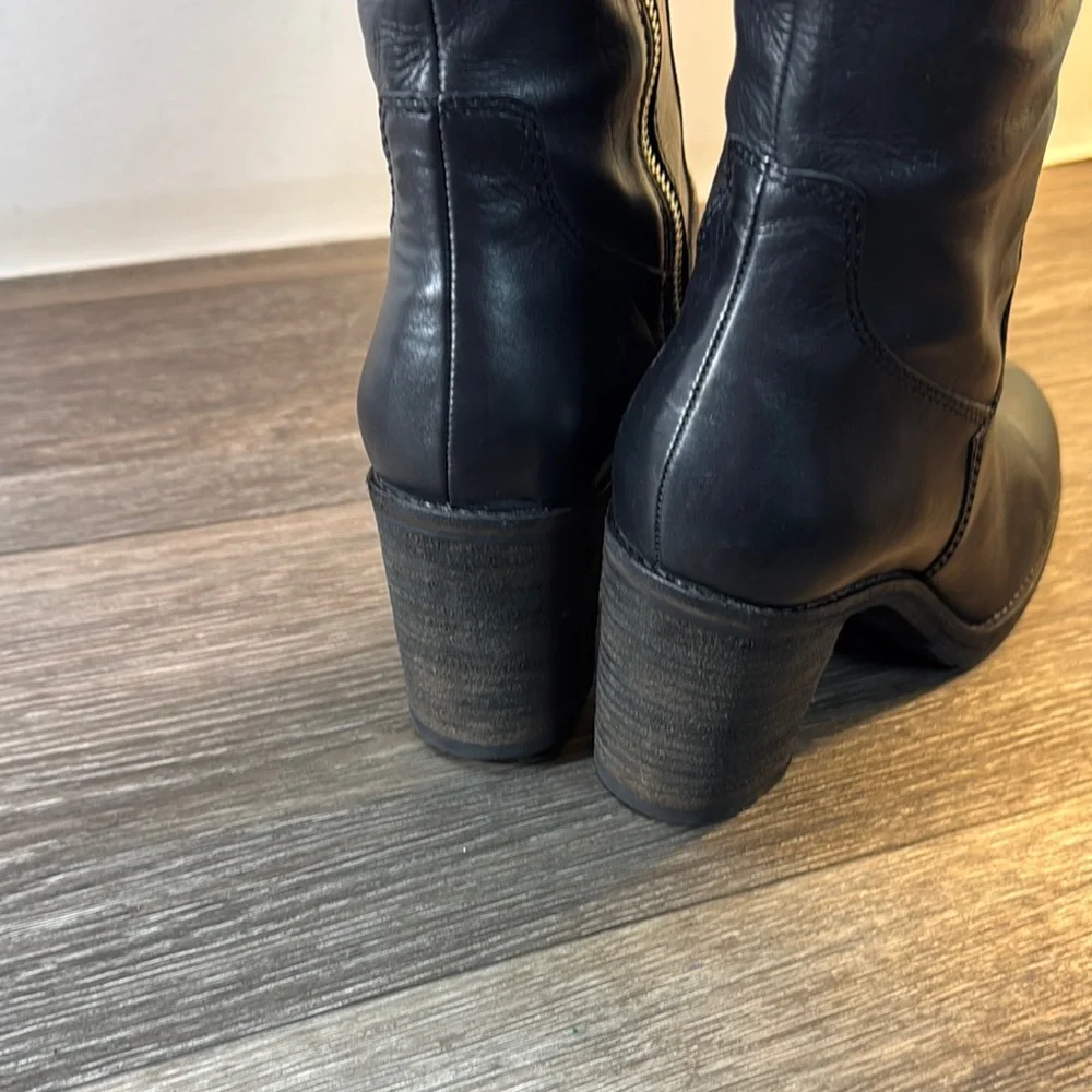 Donald J Pliner Black Leather Knee-High Boots woman’s 9:5 (s22)